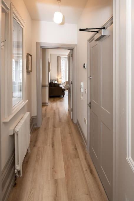 3 Castle Mews Apartment Salisbury Ngoại thất bức ảnh